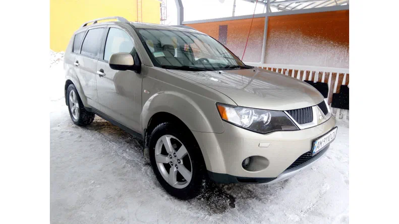 Mitsubishi Outlander 2008