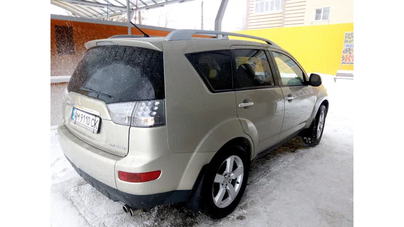 Mitsubishi Outlander 2008