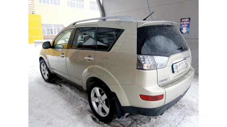 Mitsubishi Outlander 2008