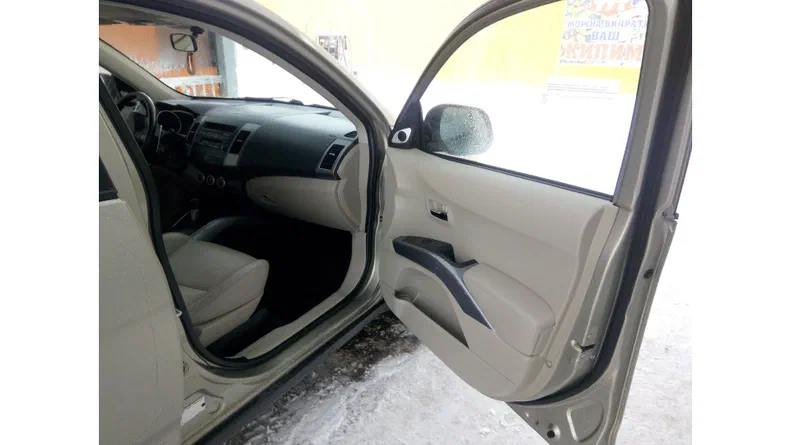 Mitsubishi Outlander 2008 - 6