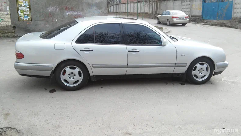Mercedes-Benz E-Клас 1998 - 14