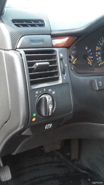 Mercedes-Benz E-Клас 1998 - 38