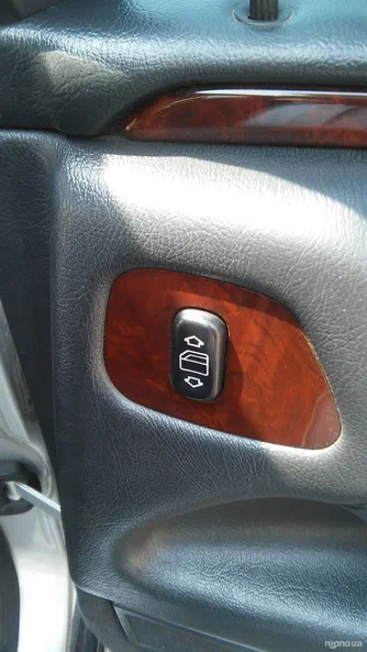 Mercedes-Benz E-Клас 1998 - 24