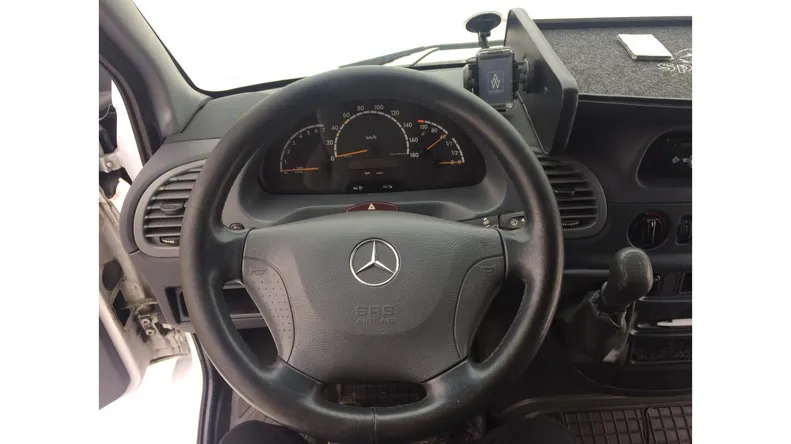 Mercedes-Benz Sprinter 2004
