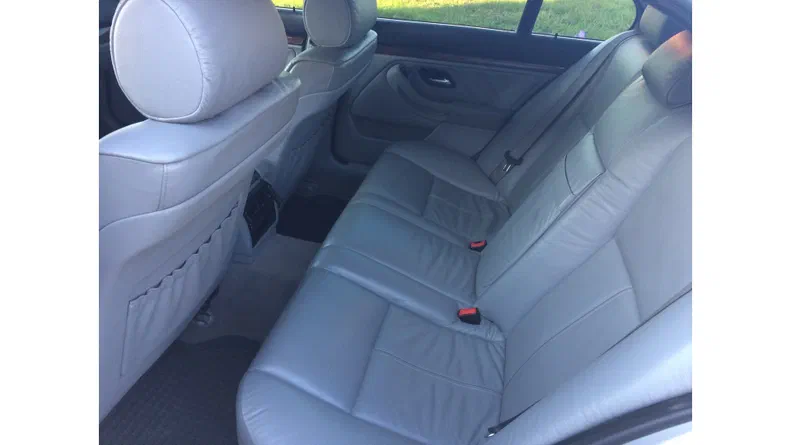 BMW 5 серія 2001 - 6