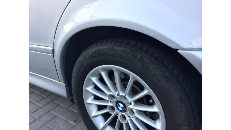 BMW 5 серія 2001 - 10