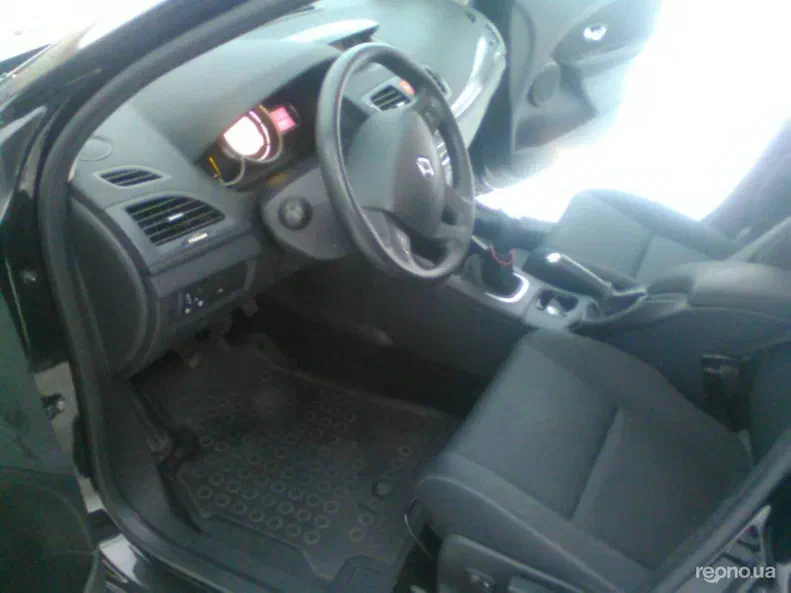 Renault Megane 2010 - 4