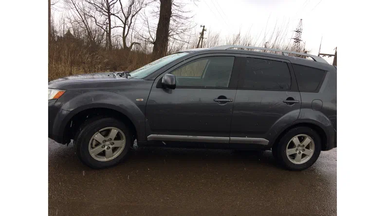 Mitsubishi Outlander 2007 - 10