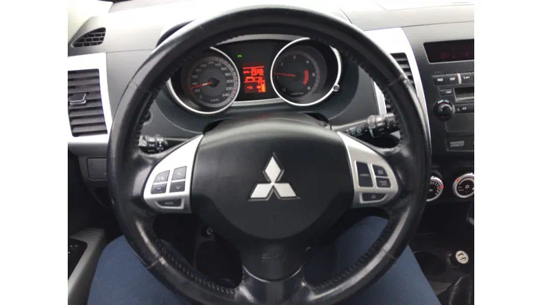 Mitsubishi Outlander 2007