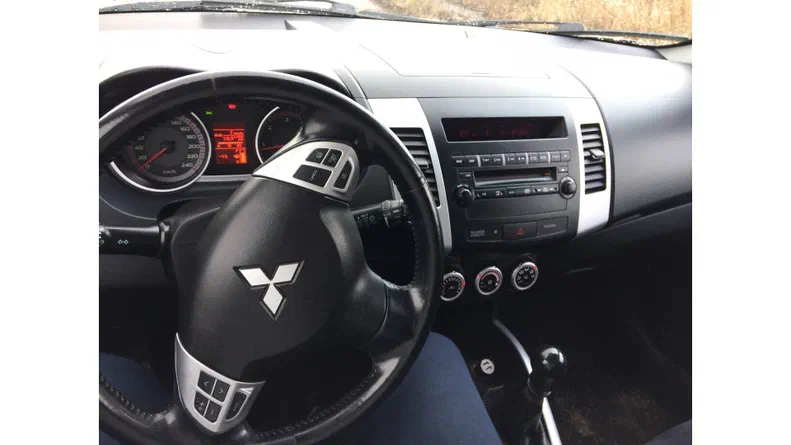 Mitsubishi Outlander 2007 - 14