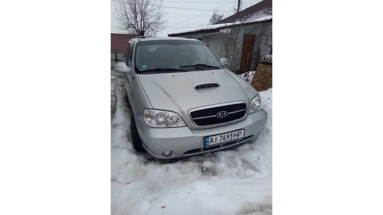 Kia Carnival 2004 - 5