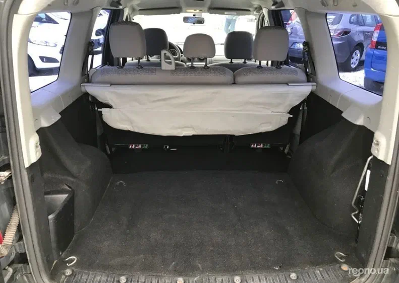 Renault Logan 2006 - 9