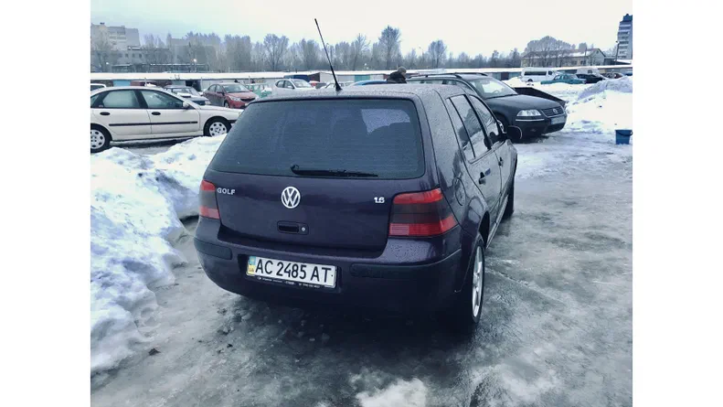 Volkswagen Golf 2004