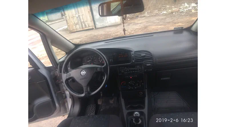 Opel Zafira 2002 - 11