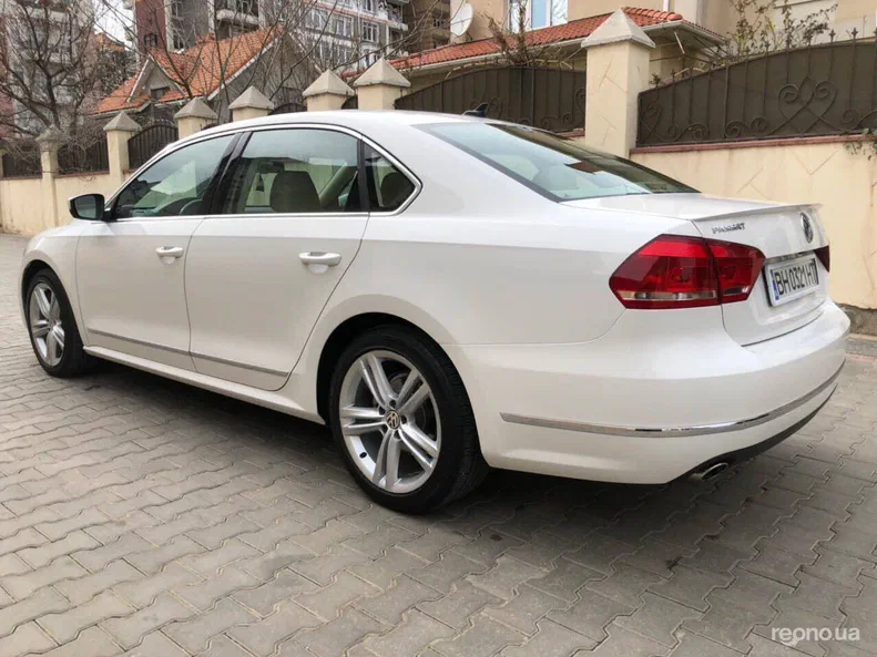 Volkswagen Passat 2013 - 7