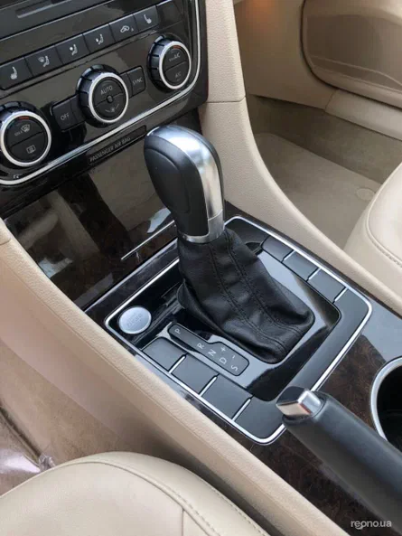 Volkswagen Passat 2013 - 2