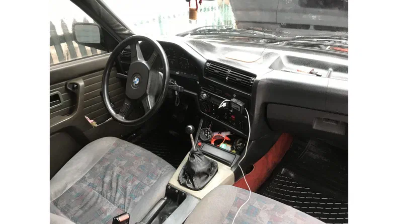 BMW 3 серія 1986 - 4