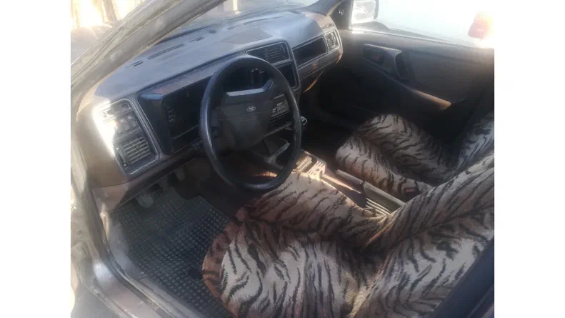 Ford Sierra 1987 - 5