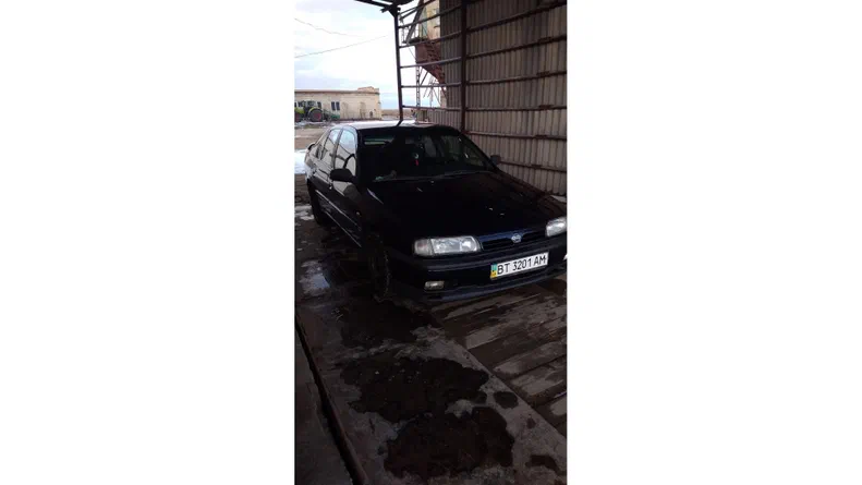 Nissan Primera 1992