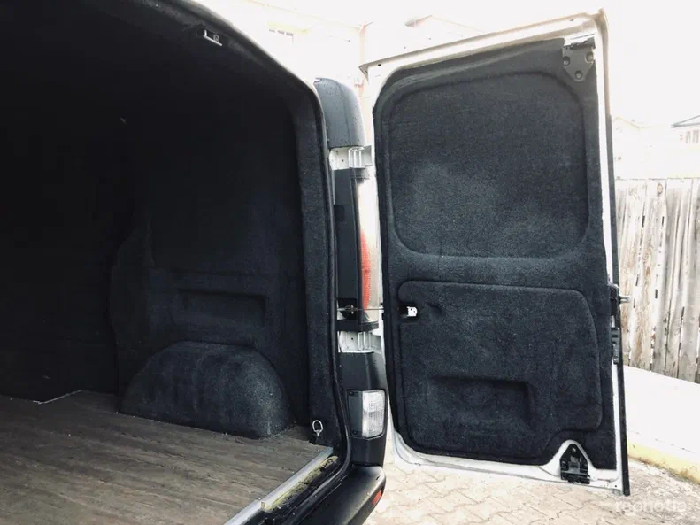 Renault Trafic 2005 - 12