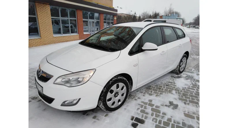 Opel Astra 2012