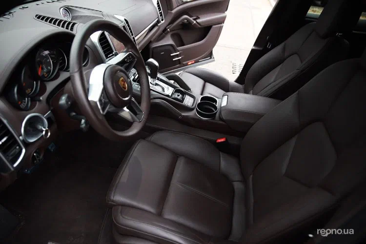 Porsche Cayenne 2015 - 7