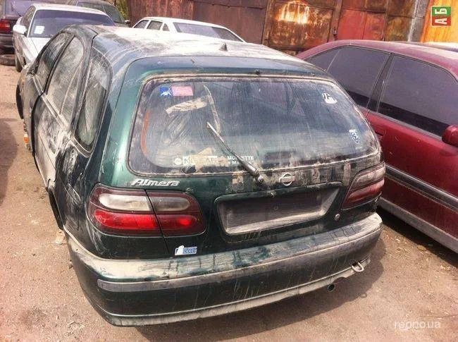 Nissan Almera 1999