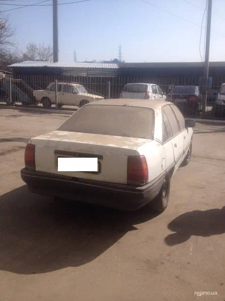 Opel Omega 1987 - 6