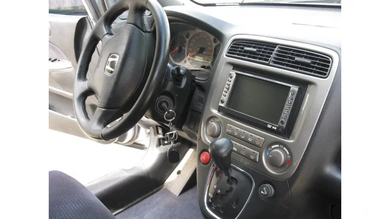 Honda Stream 2003