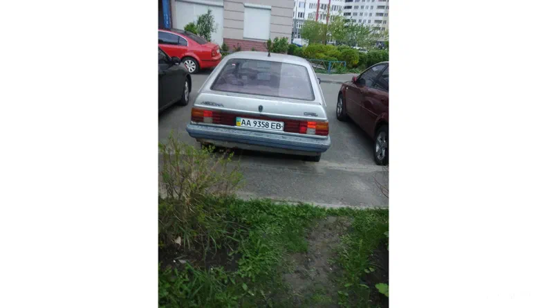 Opel Ascona 1985