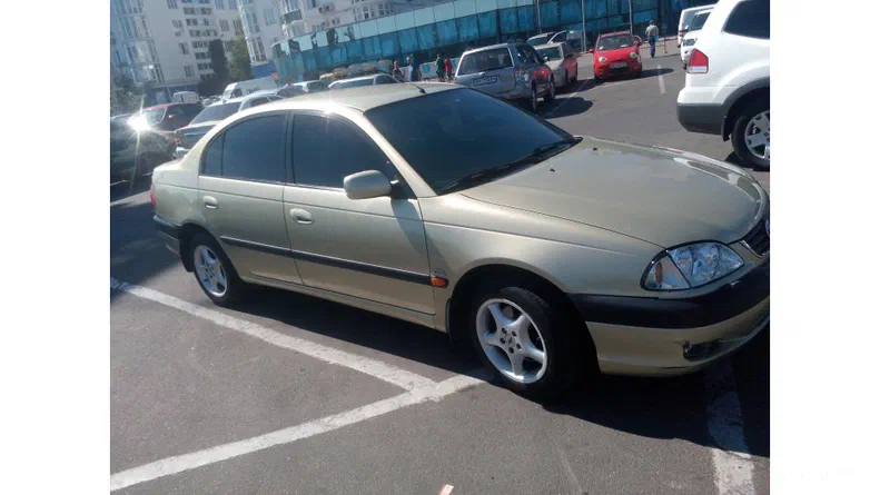 Toyota Avensis 2002 - 18