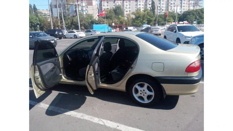 Toyota Avensis 2002 - 17