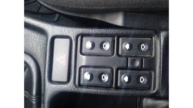 BMW 5 серія 1993 - 21