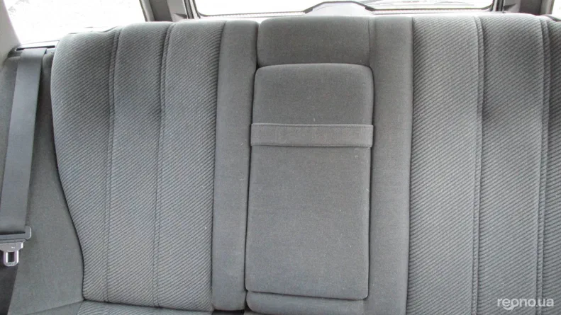 BMW 5 серія 1993 - 24