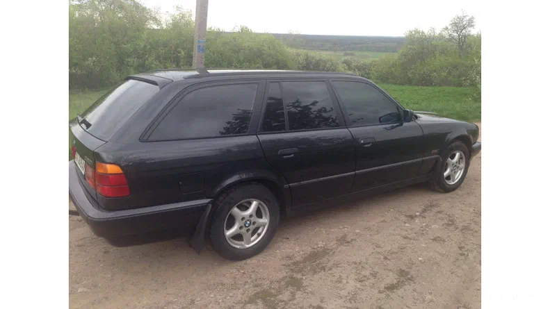 BMW 5 серии 1993