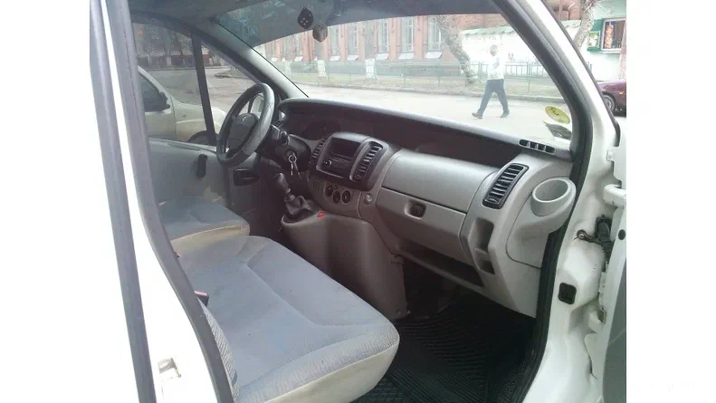 Renault Trafic 2003 - 8