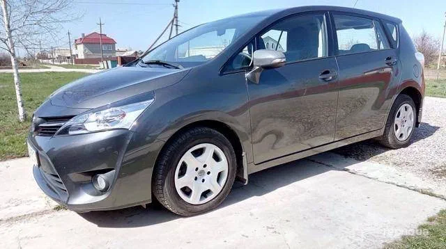 Toyota Verso 2013