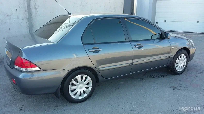 Mitsubishi Lancer 2008 - 5