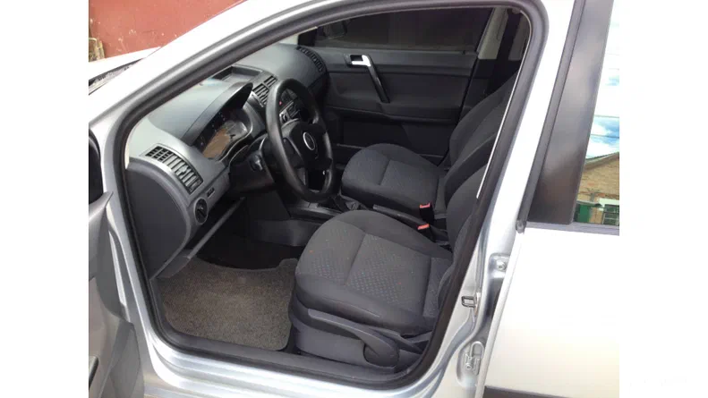 Volkswagen Polo 2003 - 7