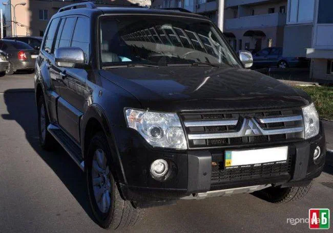 Mitsubishi Pajero 2010 - 0