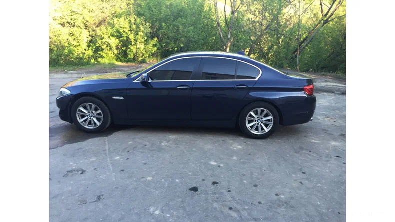 BMW 5 серии 2011