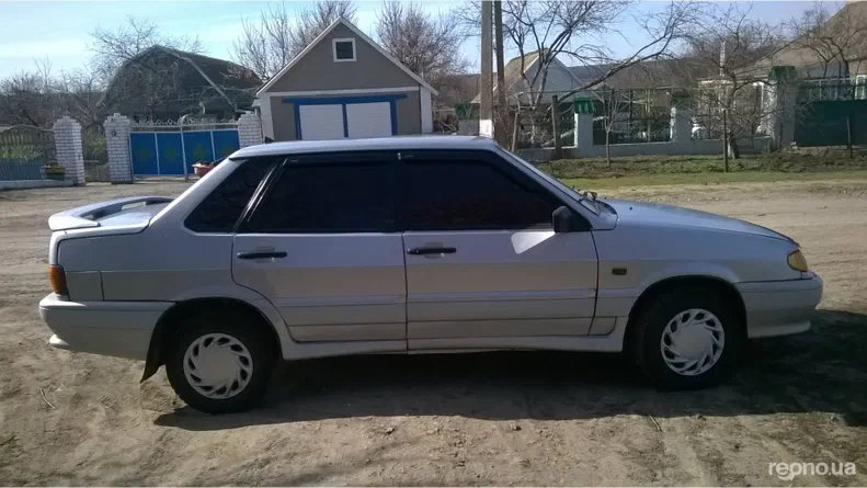 Lada (ВАЗ) 2111 2002