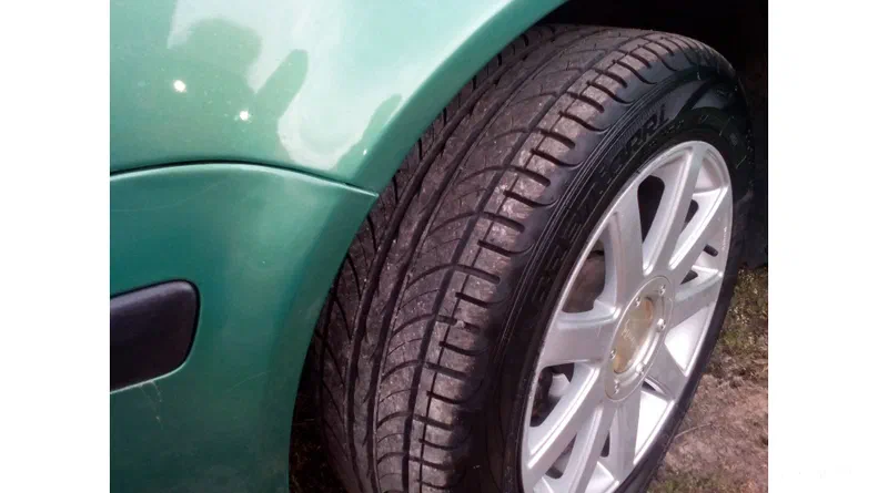 Volkswagen Golf 2000 - 7