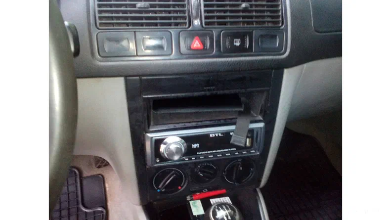 Volkswagen Golf 2000 - 6