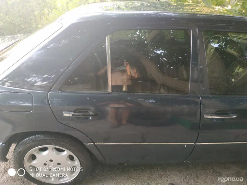 Mercedes-Benz W124 1991