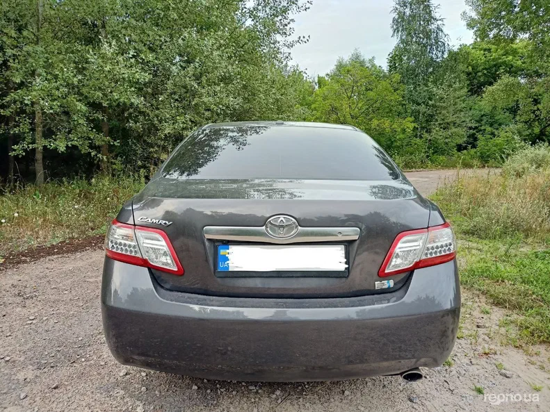 Toyota Camry 2010 - 6