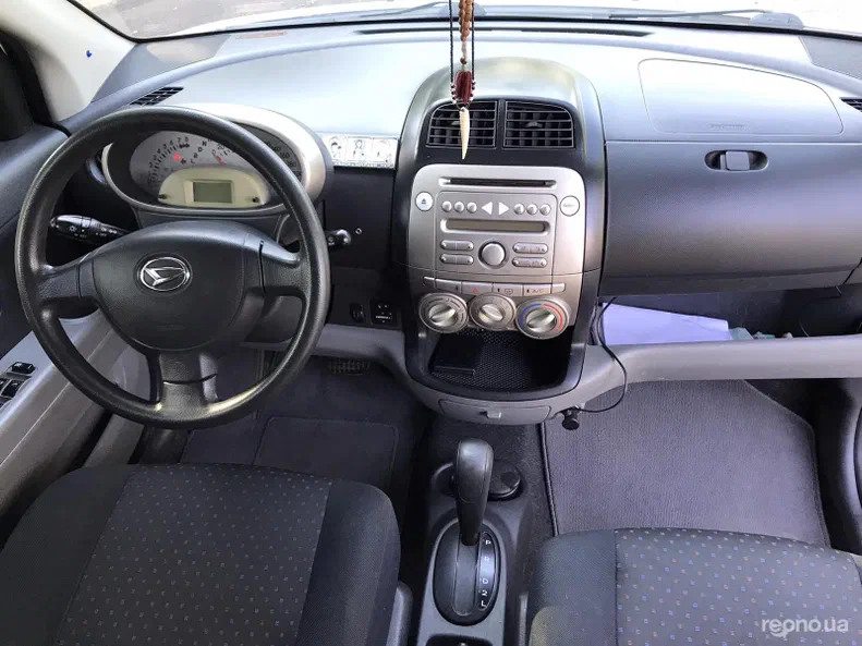 Daihatsu Sirion 2008 - 5