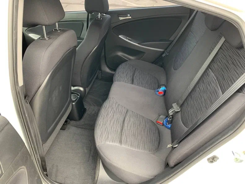 Hyundai Accent 2016 - 9