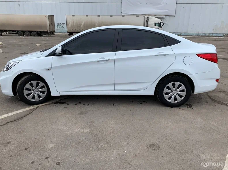Hyundai Accent 2016 - 6