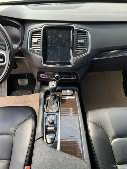 Volvo XC90 2018 - 12